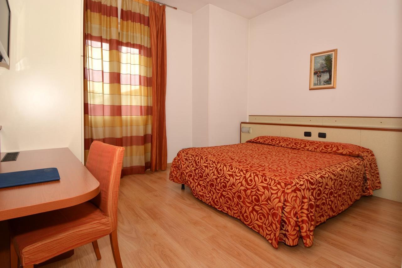 Hotel Eolo Sermide Экстерьер фото